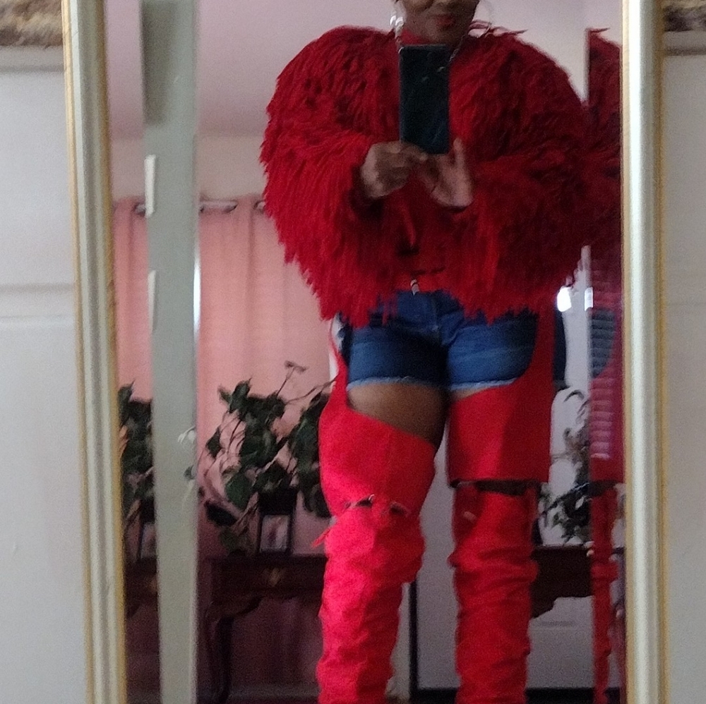 Boots - Picture 3 of 3